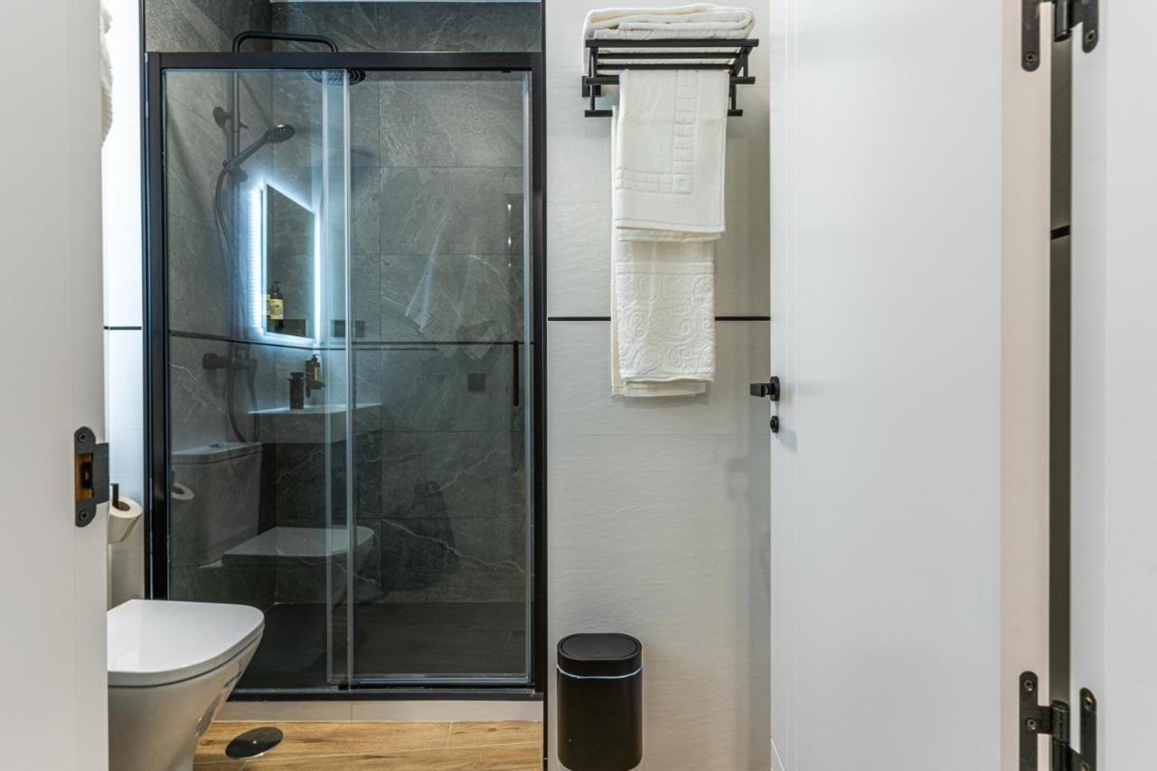 Vr Latina Apartments Madrid Exterior photo