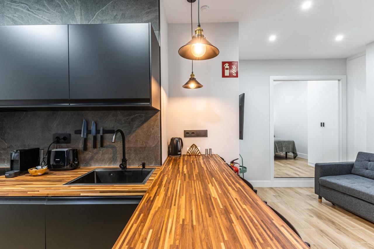 Vr Latina Apartments Madrid Exterior photo