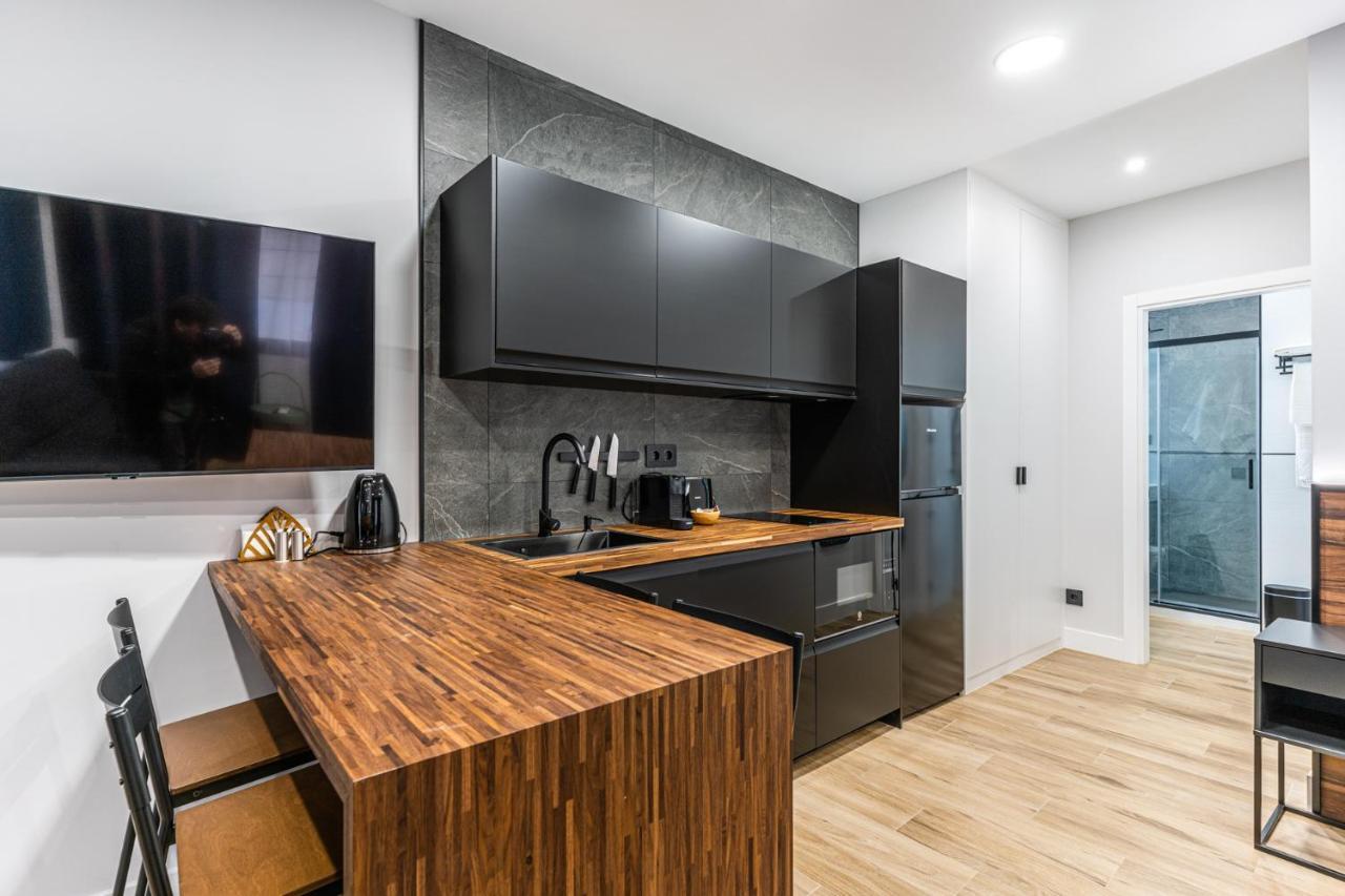 Vr Latina Apartments Madrid Exterior photo