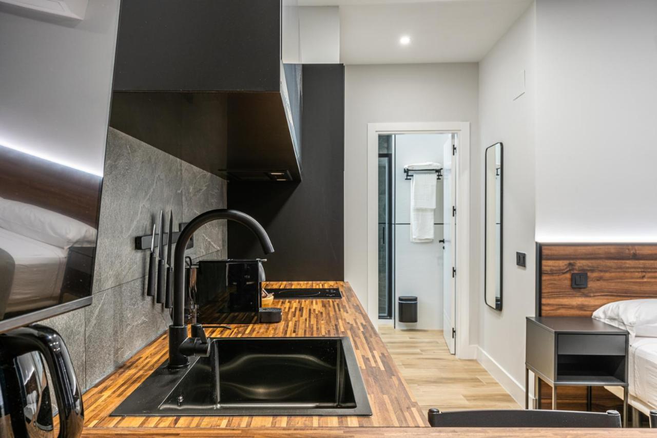 Vr Latina Apartments Madrid Exterior photo