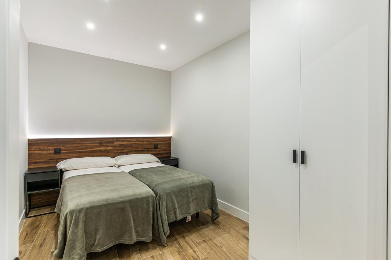 Vr Latina Apartments Madrid Exterior photo